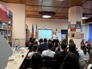 Eveniment aniversar, la American Corner Târgu Mureș